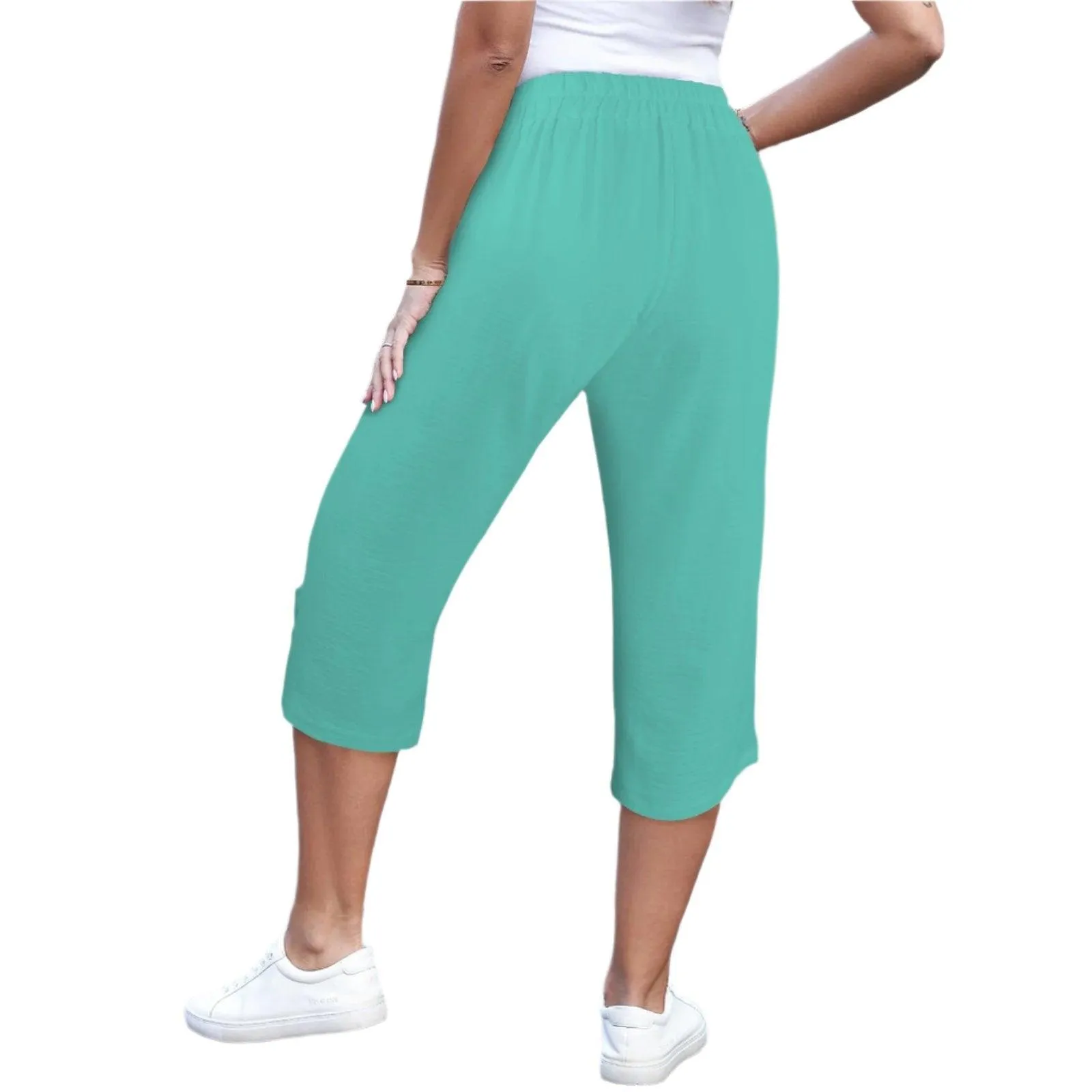 Mima Green Button Trim Capri Pants