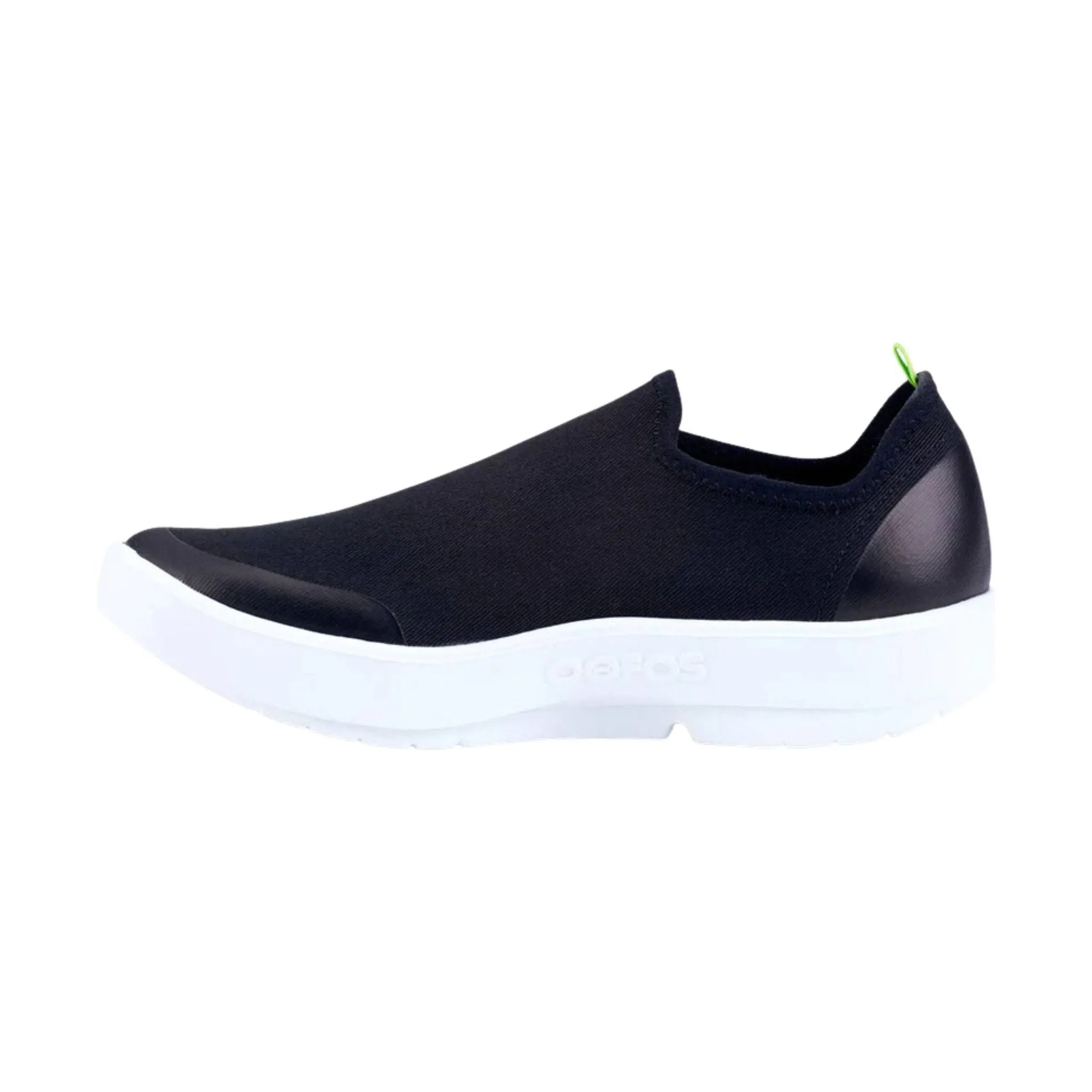 OOfos Women's OOmg Eezee Low Shoe - White/Black